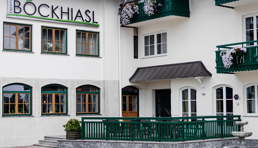 Boeckhiasl_Räumlichkeiten_Gastgarten_5