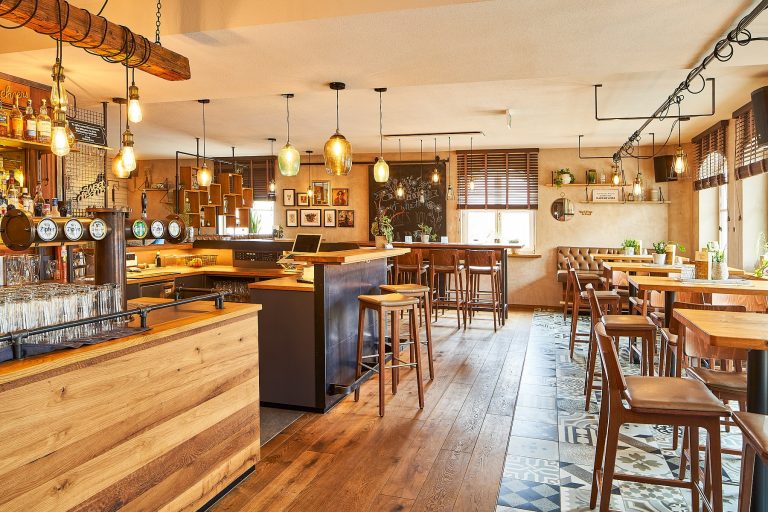 Bar im Böckhiasl