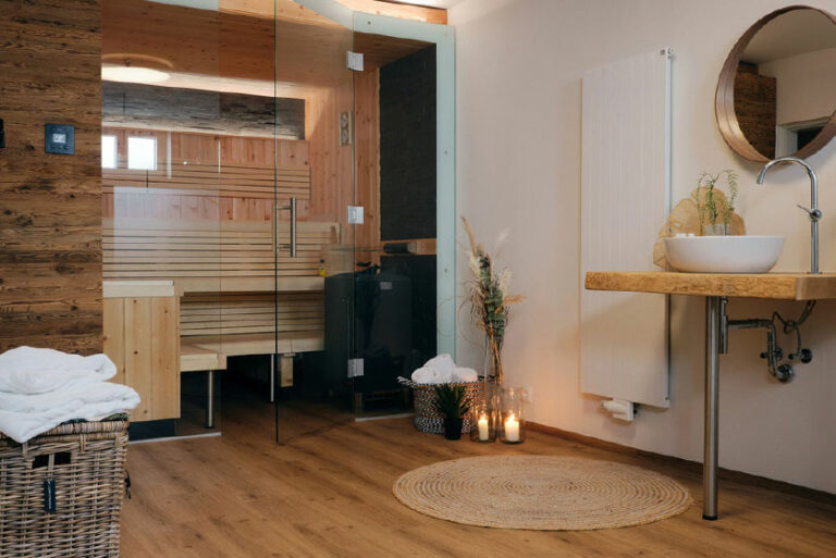 Sauna und Vorraum